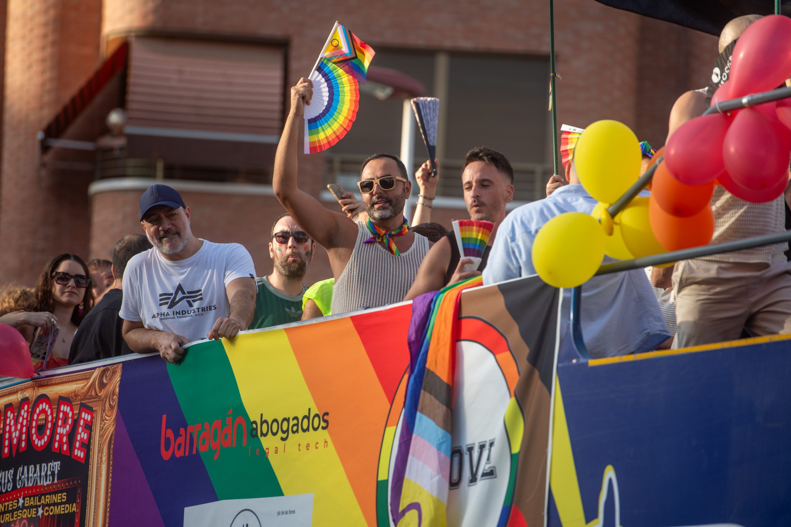2025_09_13_GRANDES_(Fotos: RAFA MOLINA) Manifestacion Orgullo Elche