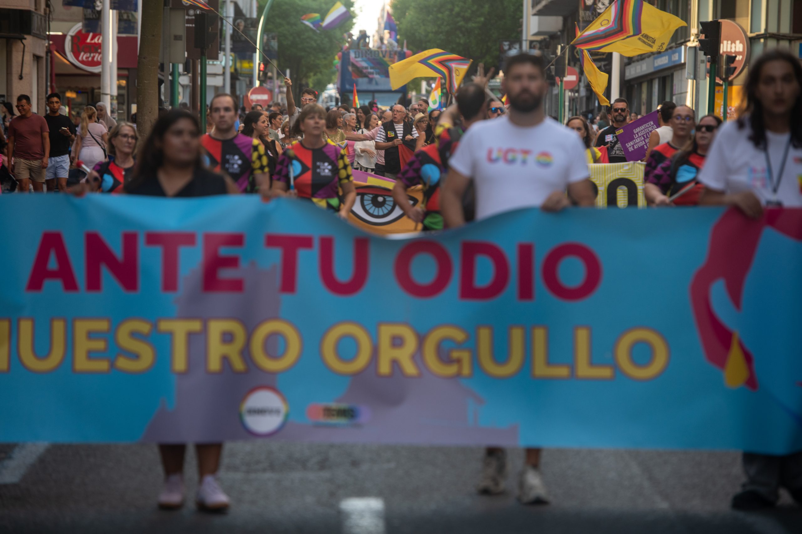 2025_09_13_GRANDES_(Fotos: RAFA MOLINA) Manifestacion Orgullo Elche