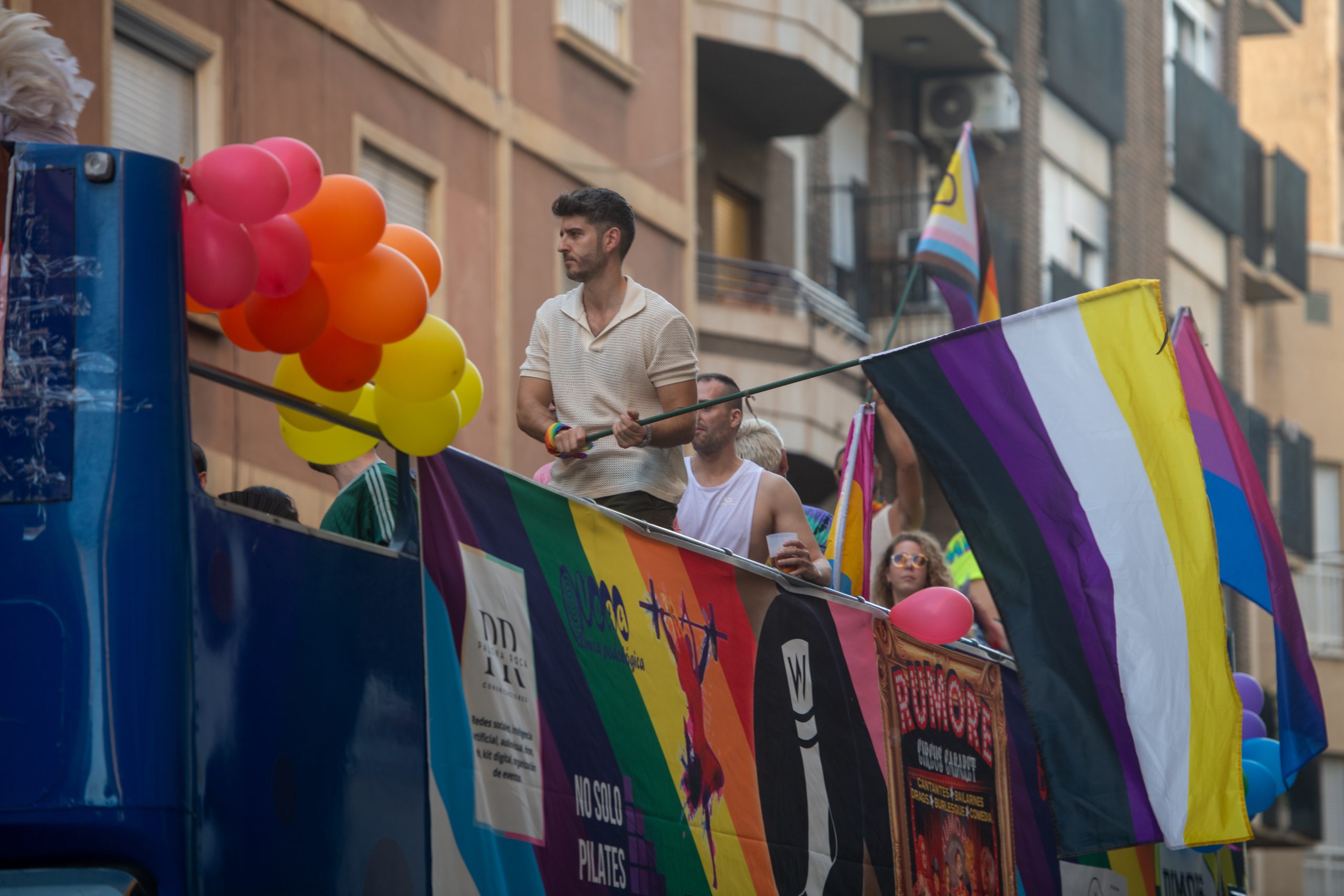2025_09_13_GRANDES_(Fotos: RAFA MOLINA) Manifestacion Orgullo Elche