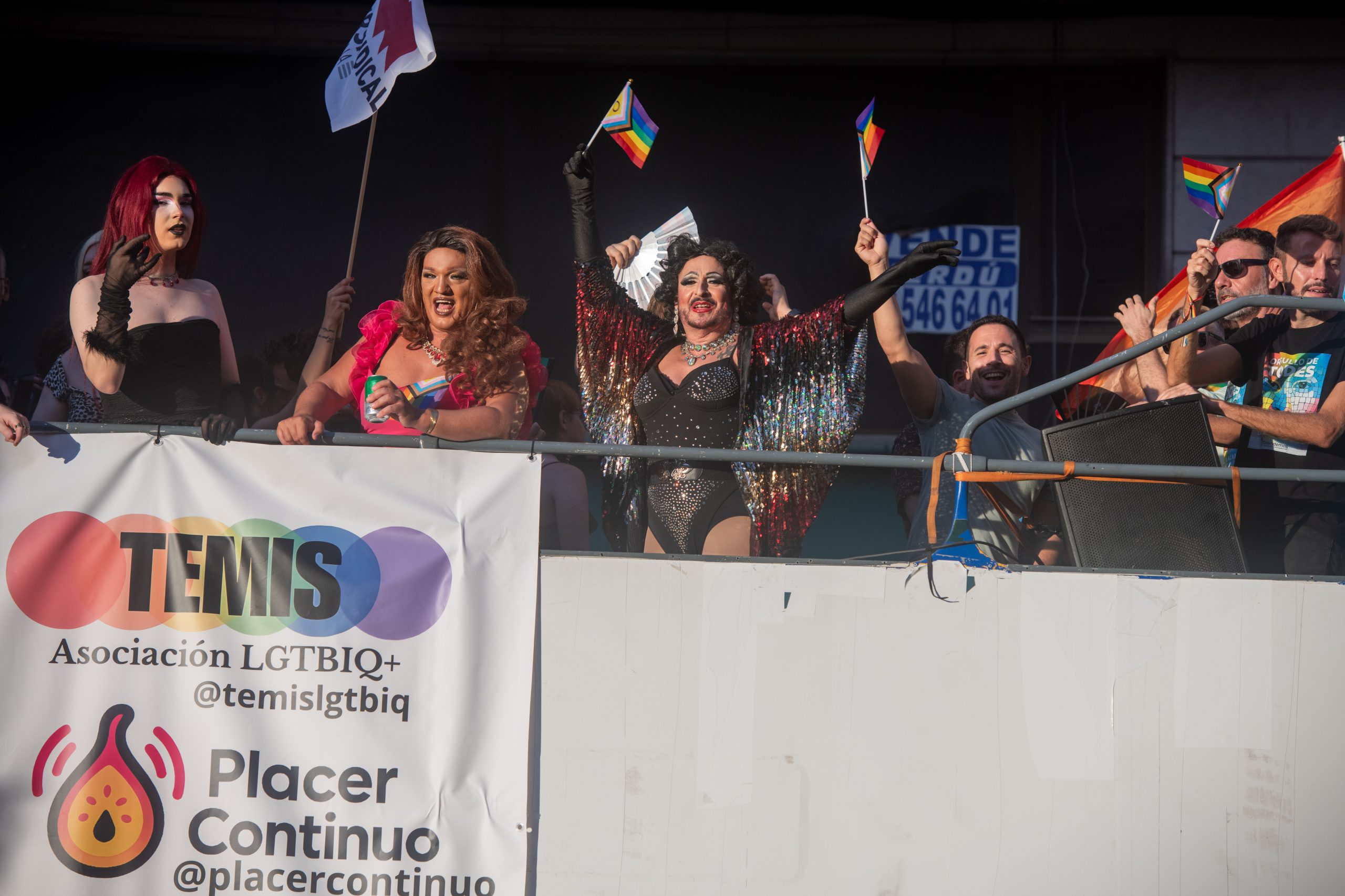 2025_09_13_GRANDES_(Fotos: RAFA MOLINA) Manifestacion Orgullo Elche