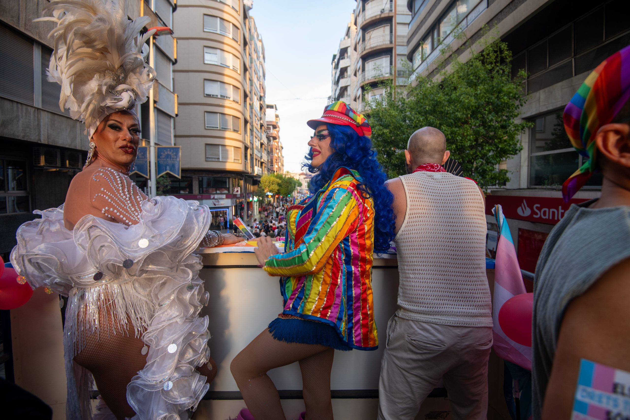 2025_09_13_GRANDES_(Fotos: RAFA MOLINA) Manifestacion Orgullo Elche