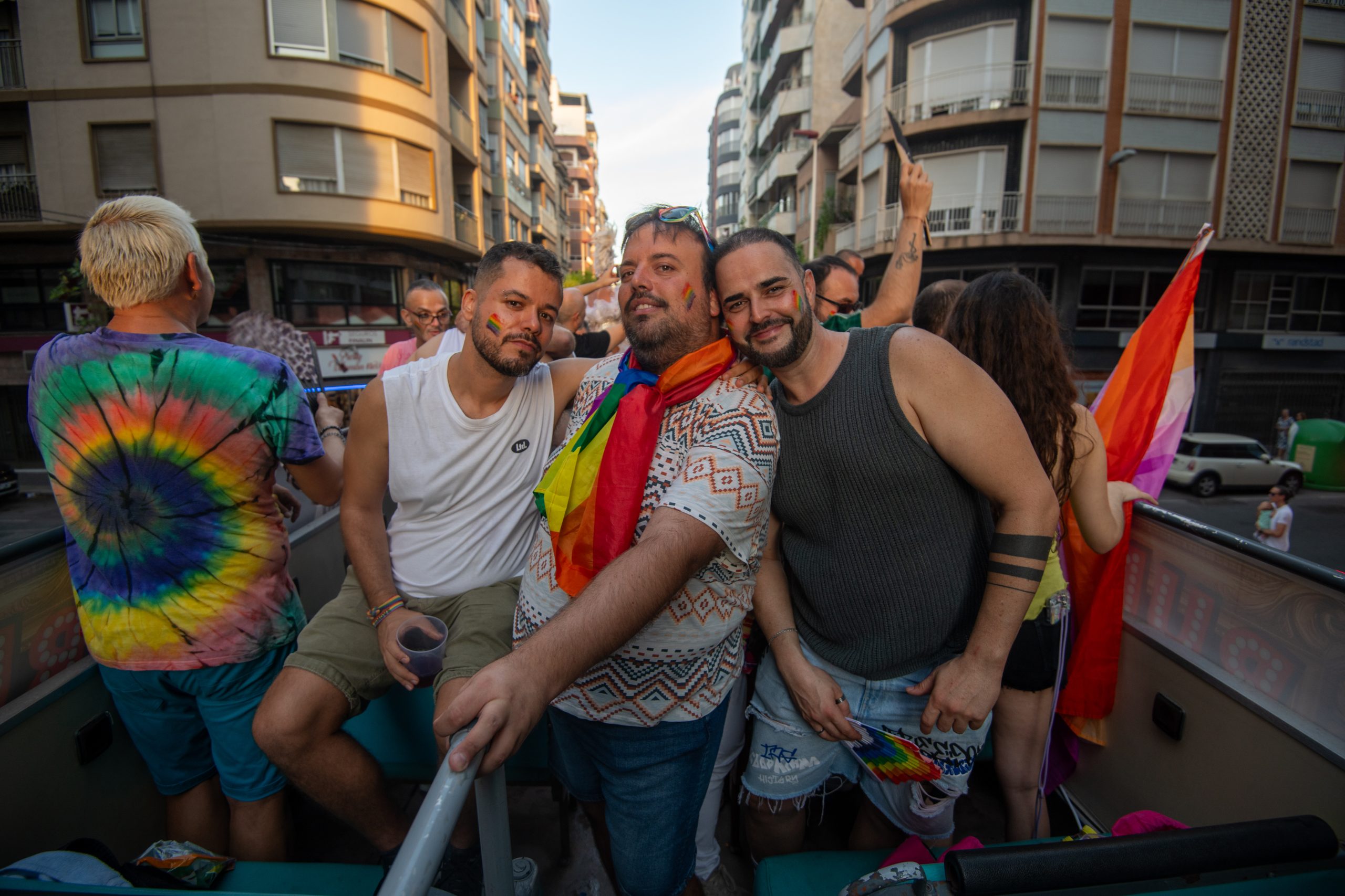 2025_09_13_GRANDES_(Fotos: RAFA MOLINA) Manifestacion Orgullo Elche