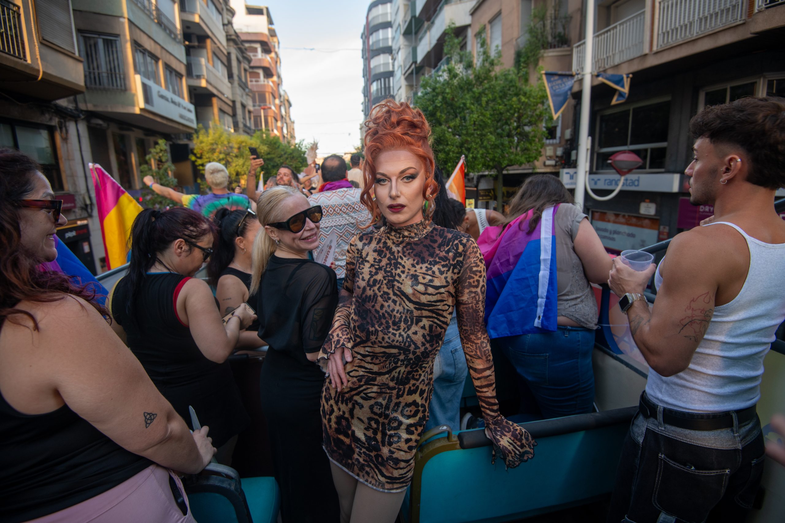 2025_09_13_GRANDES_(Fotos: RAFA MOLINA) Manifestacion Orgullo Elche