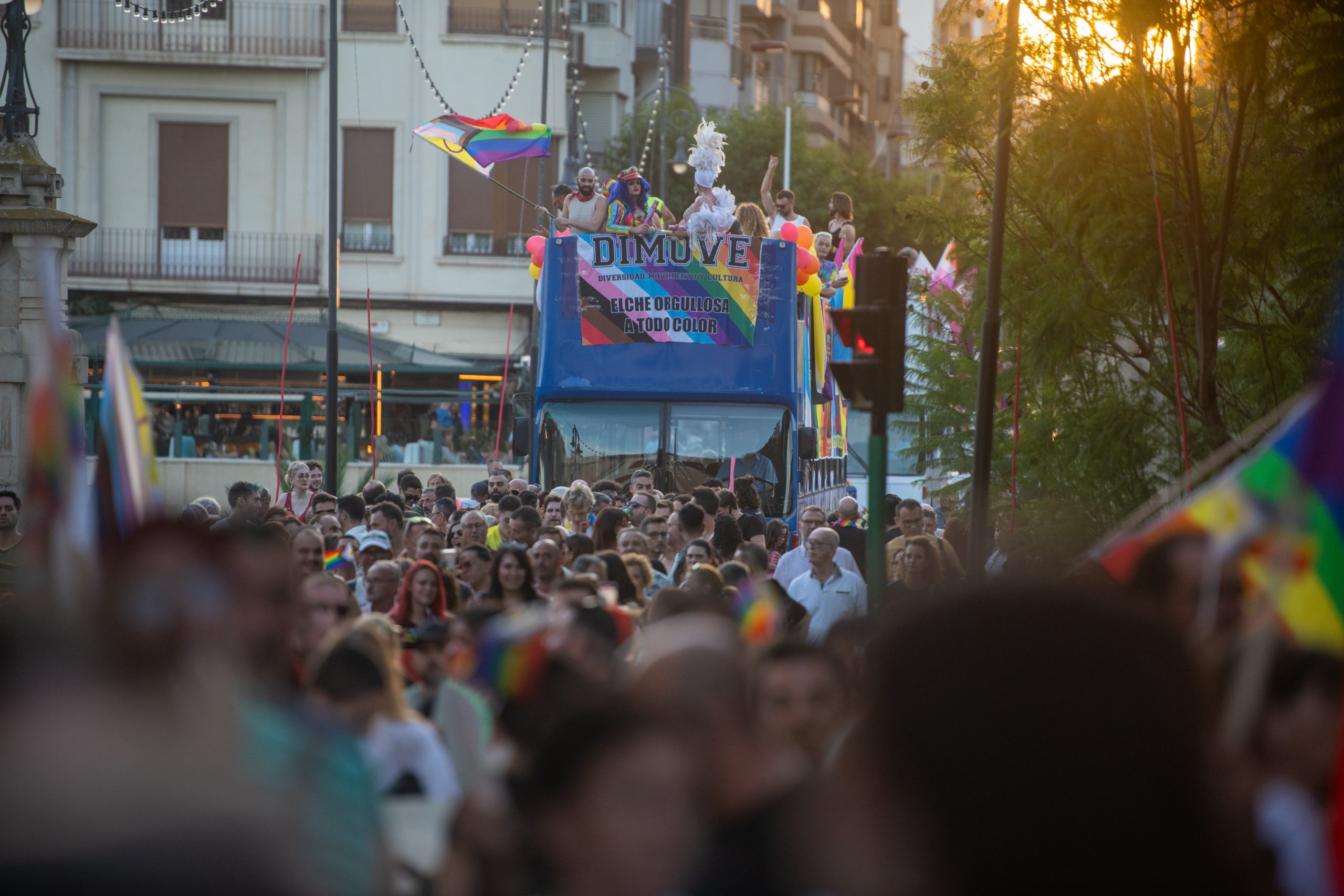2025_09_13_GRANDES_(Fotos: RAFA MOLINA) Manifestacion Orgullo Elche