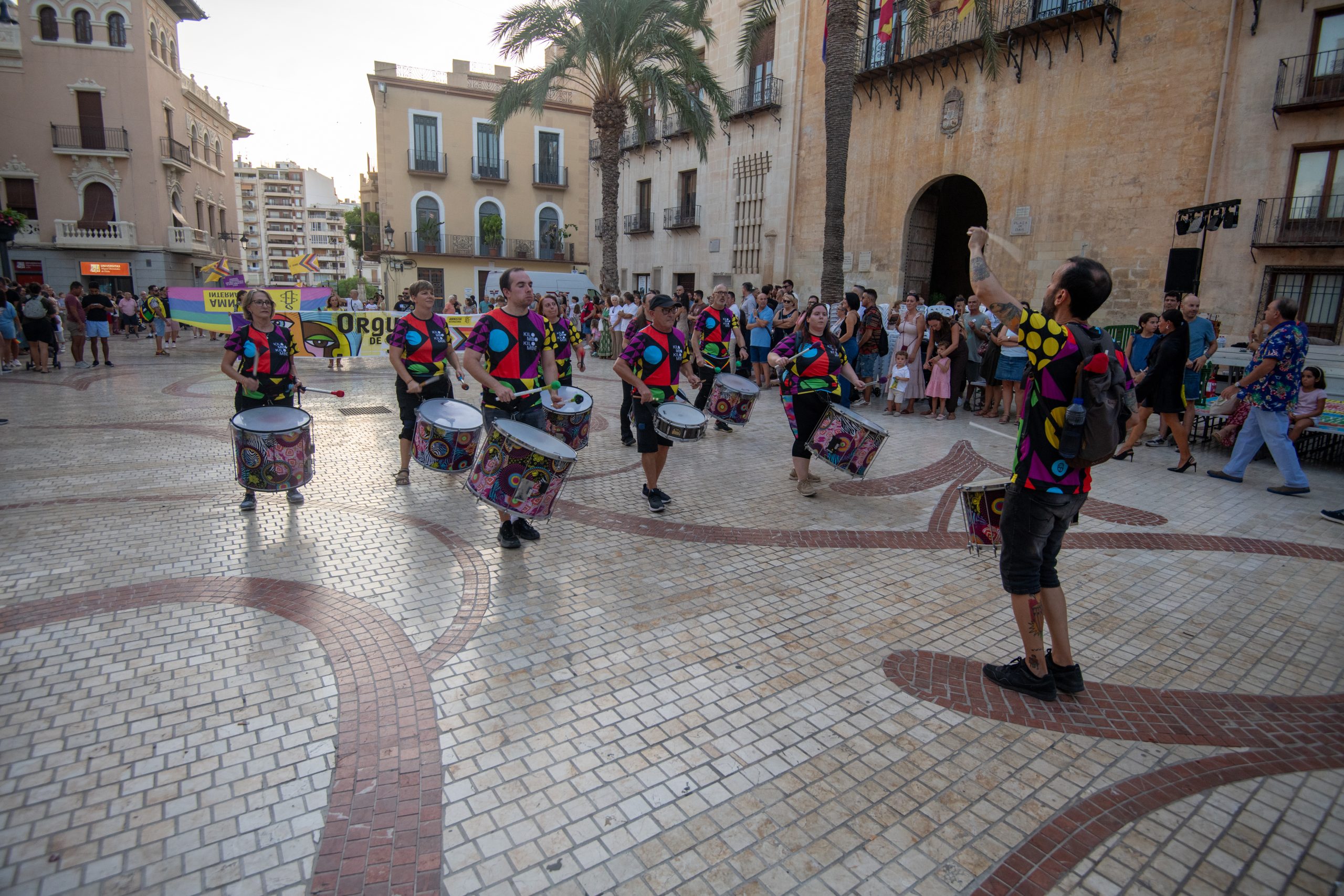 2025_09_13_GRANDES_(Fotos: RAFA MOLINA) Manifestacion Orgullo Elche