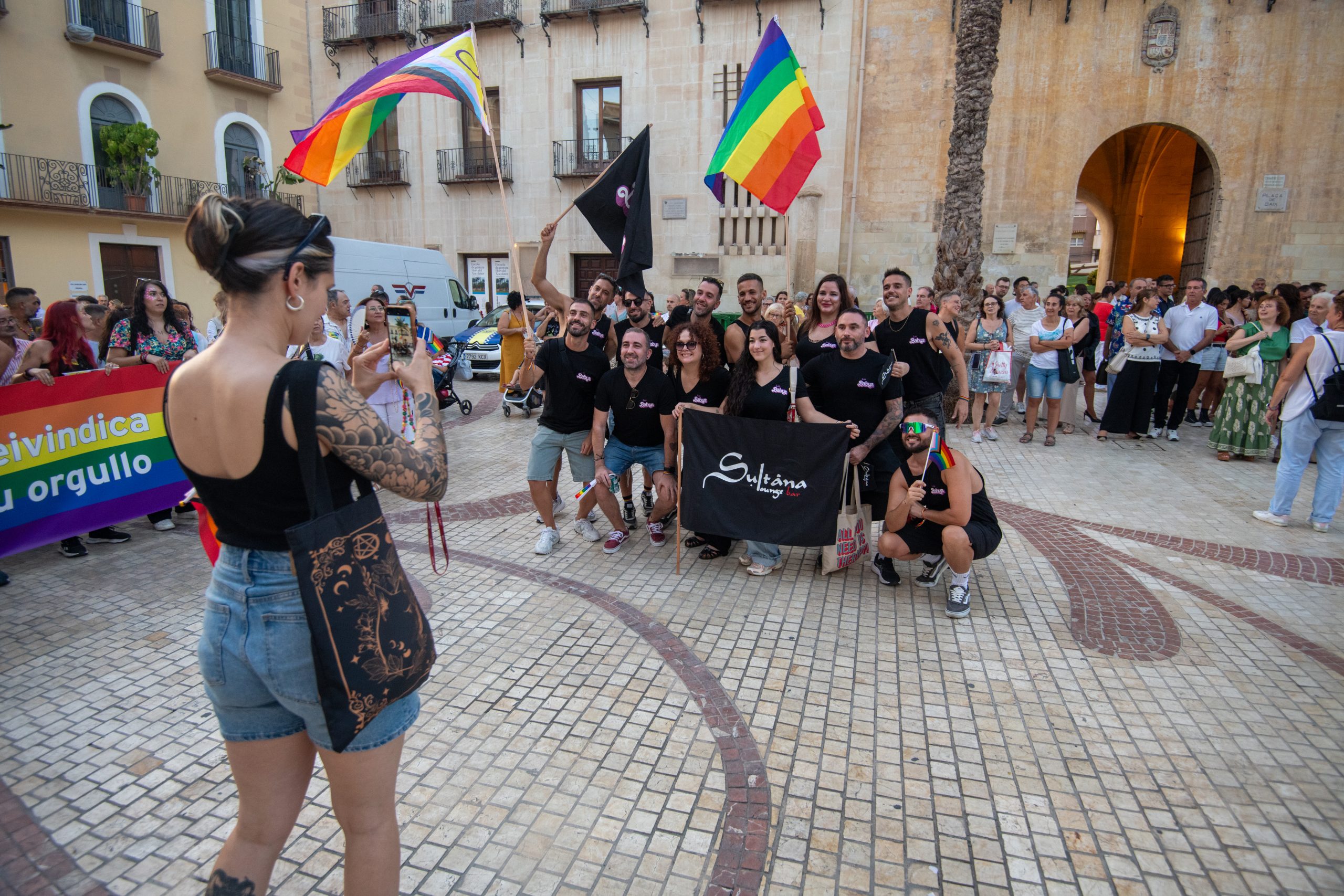 2025_09_13_GRANDES_(Fotos: RAFA MOLINA) Manifestacion Orgullo Elche